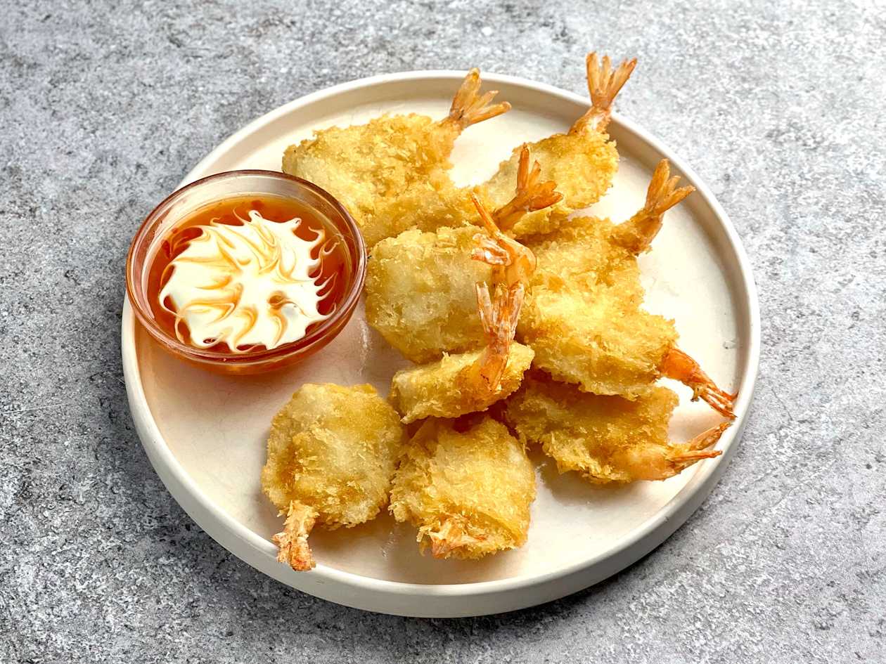 Crunchy fried prawns