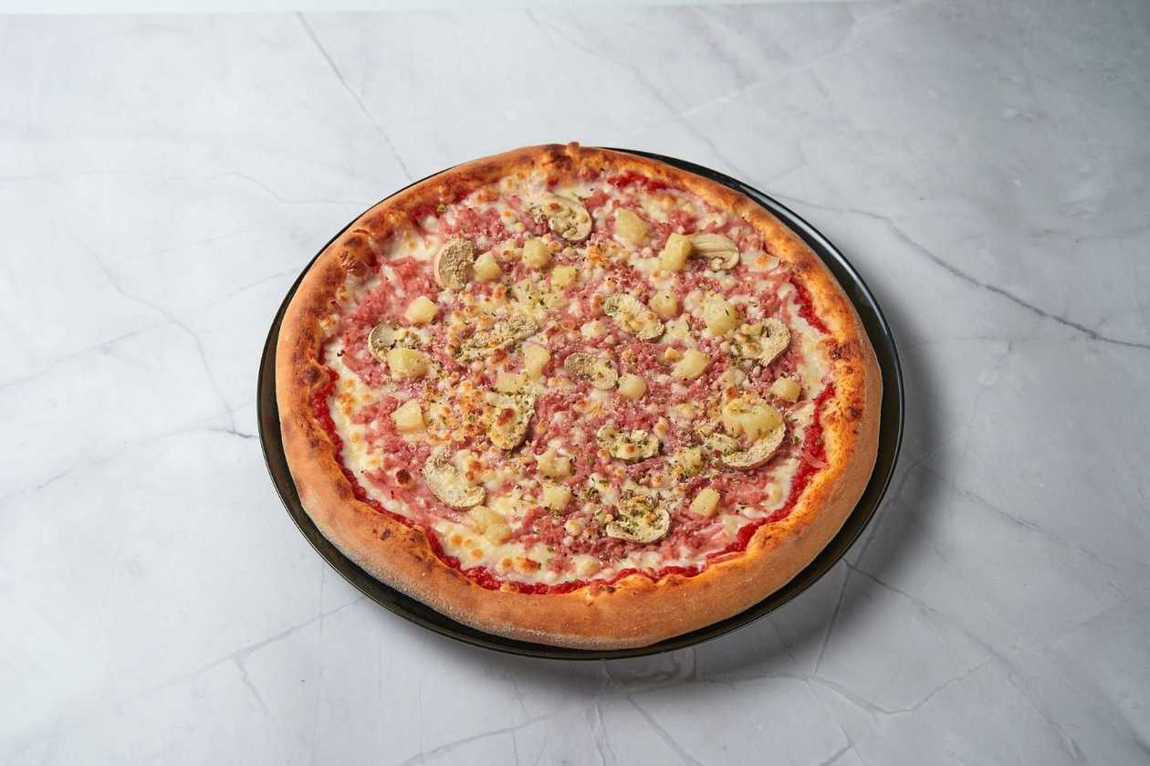 Hawaiian Pizza