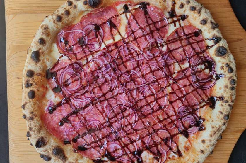 Pizza salame dolce