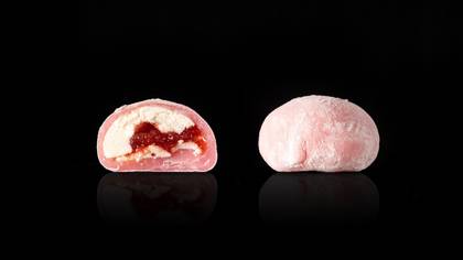 MOCHI Strawberry Cheesecake