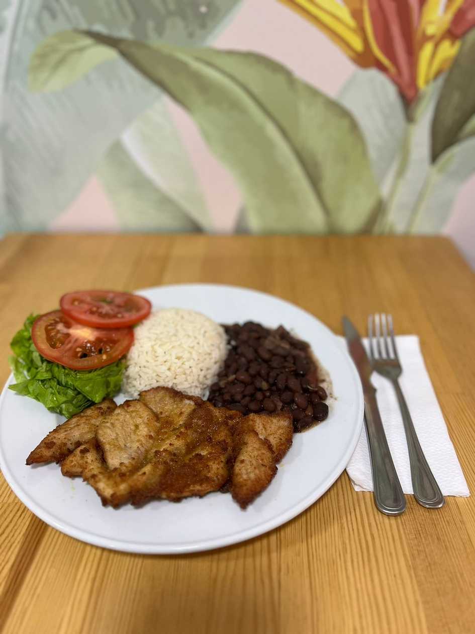 Bife de Porco à Milanesa