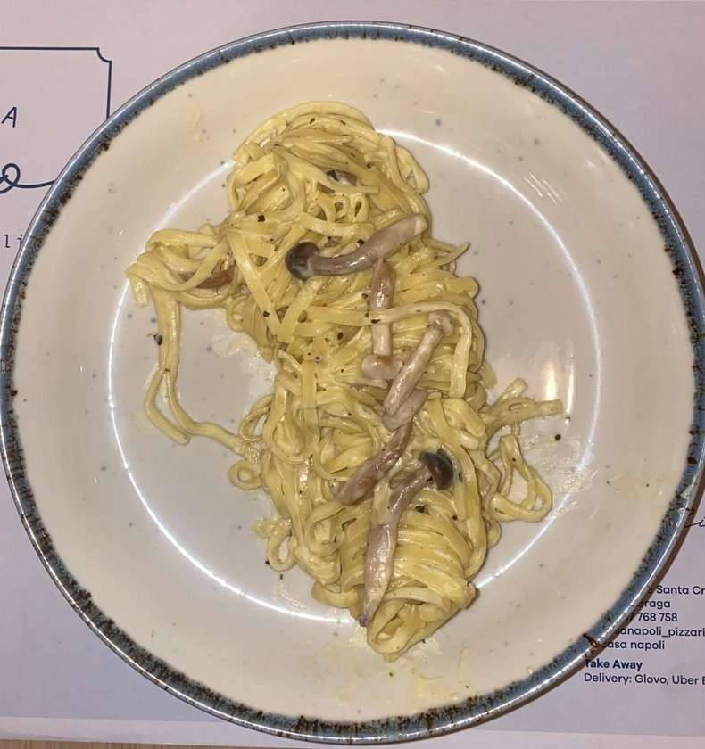 Pasta with mushrooms and parmesan