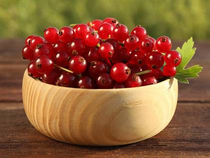Red currant (100 g)