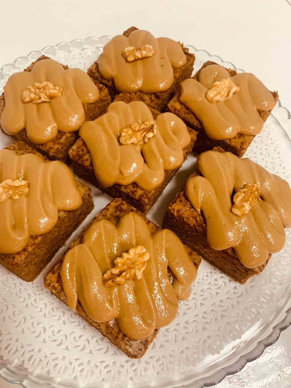 Vegan and Gluten-Free Walnut Cake with Salted Caramel (Slice)