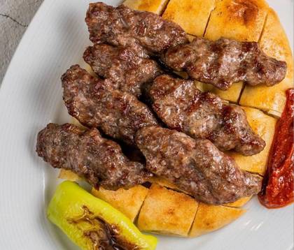 Inegöl Meatballs Portion + Ayran
