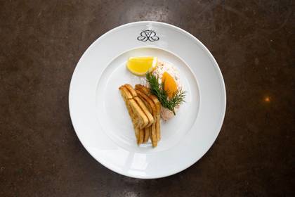 Toast skagen hel från Riche