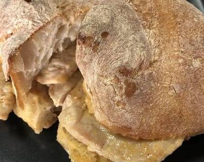 Bifana Simples em Pão da Avó