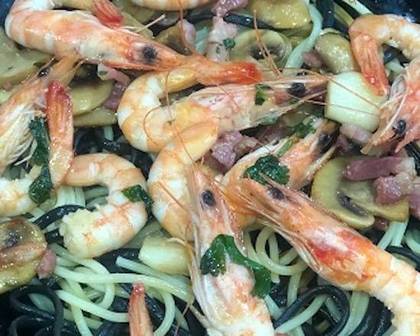 Esparguete com Camarão