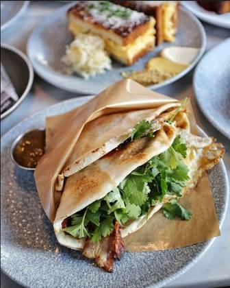 Naan - Bacon & Egg