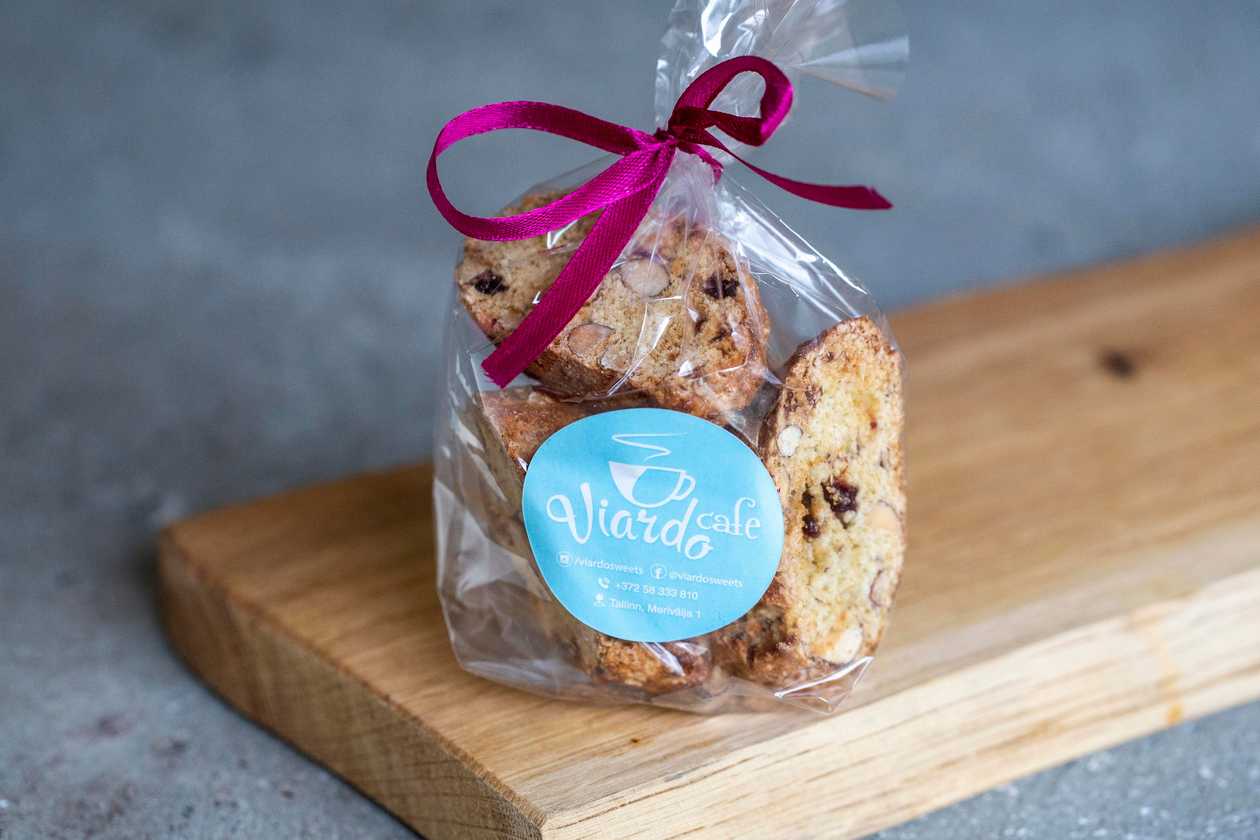 Biscotti with dried cranberries and nuts