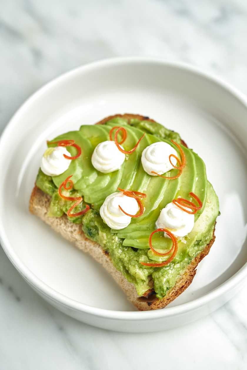 Ciabatta with guakamole and avocado 110gr