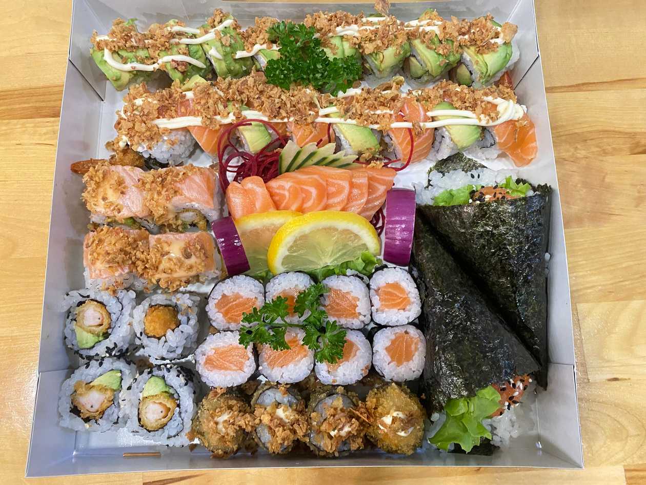 Sushi Combination 44 pieces