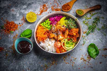 Poke bowl with chicken
