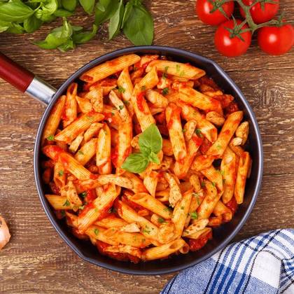 CHICKEN PASTA (ARRABIATA)