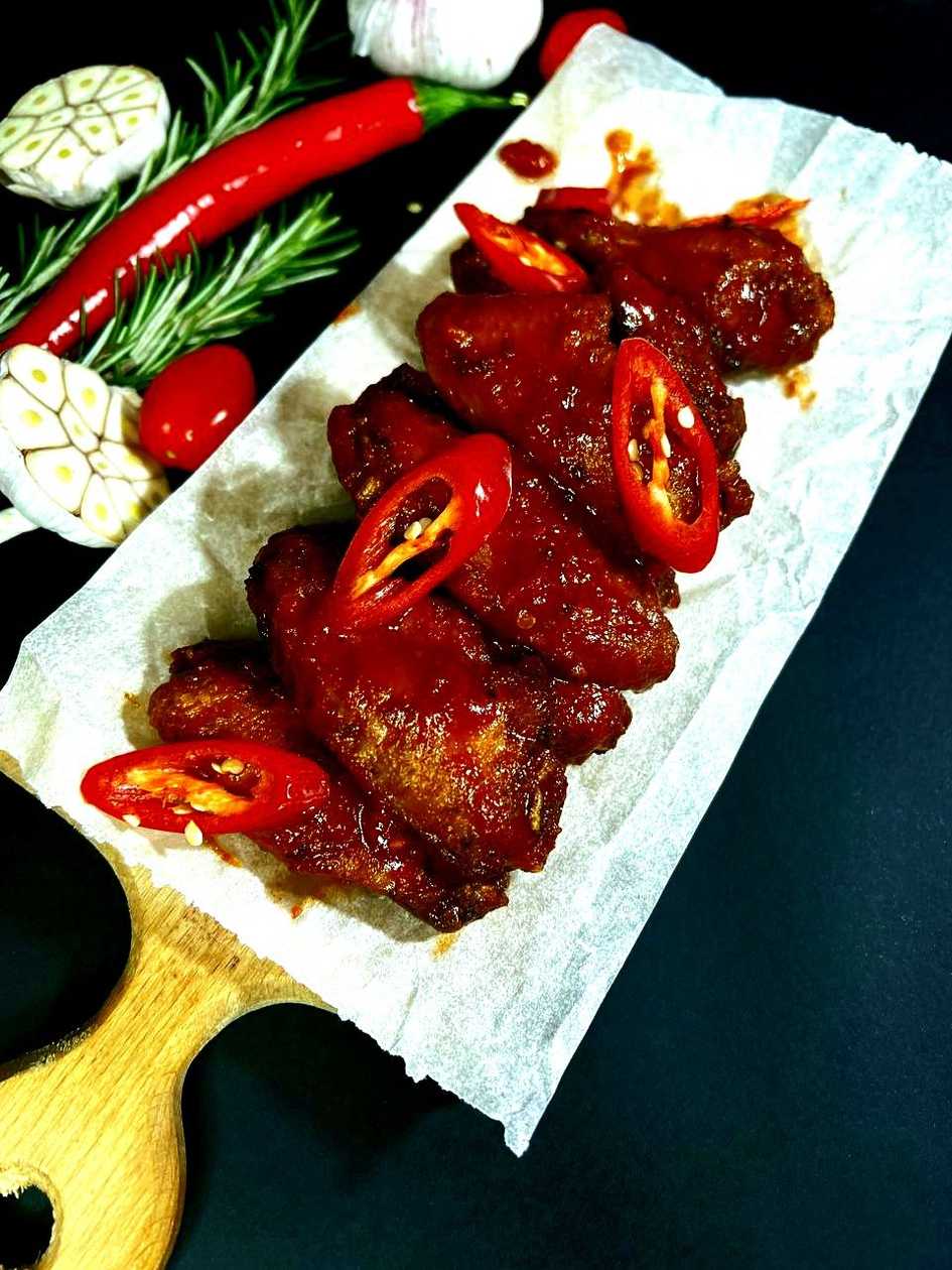 Spicy chicken wings