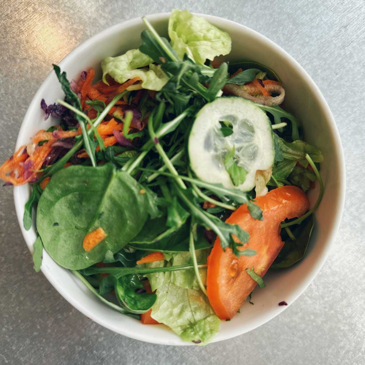 Fresh Mixed Salad (side)