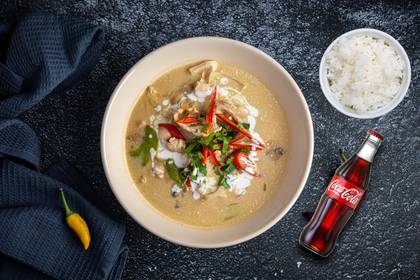 Tom Kha with Chicken + Jasmine Rice + Coca-Cola 0,33 l