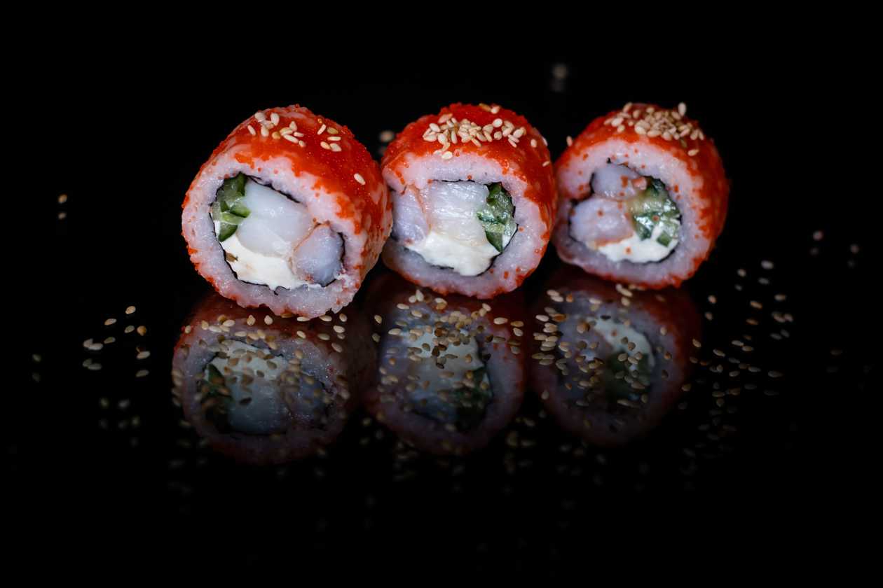 105. California with Prawn (8 pcs.)