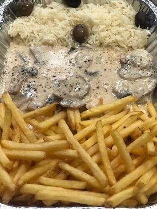 Bifinhos do Lombo com Cogumelos e Natas.