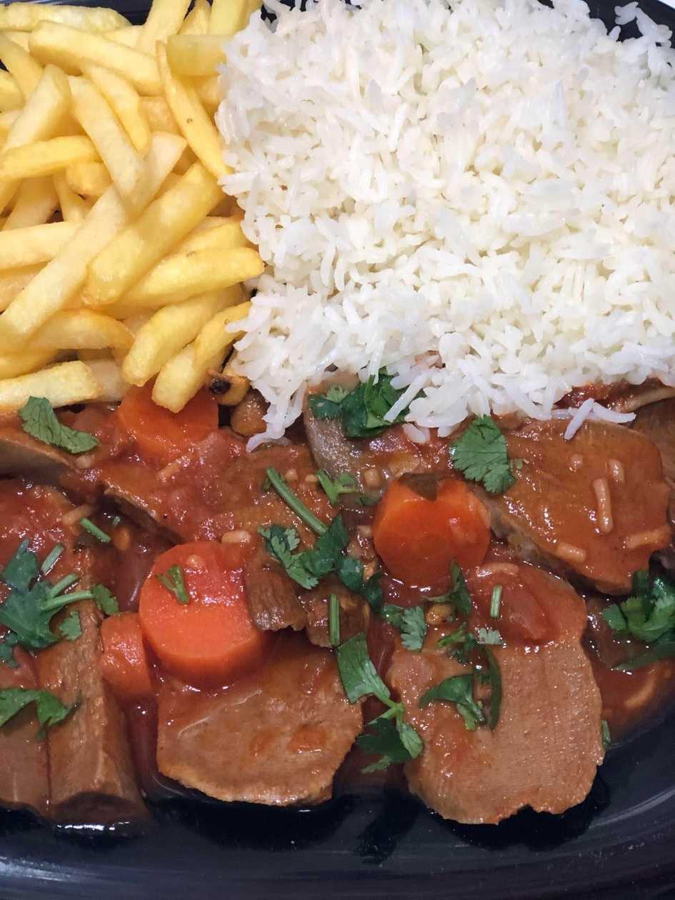 Lingua de Porco Estufada