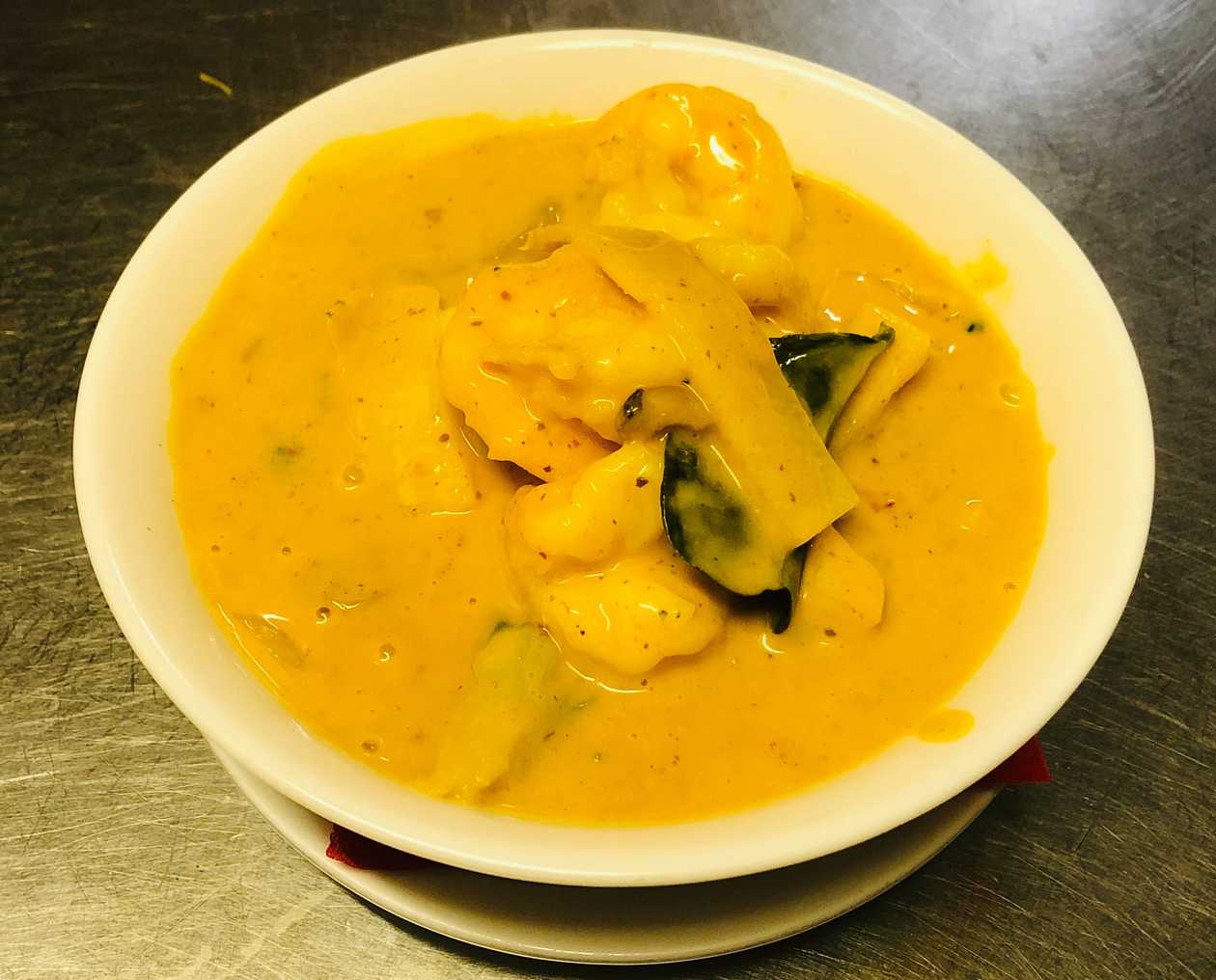 593. Thai Yellow Curry with Prawns *
