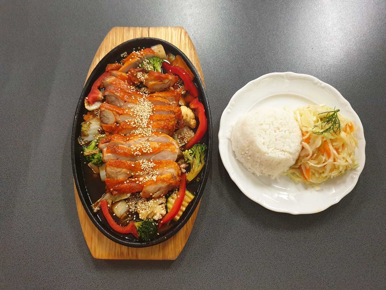 Boneless chicken leg in Teriyaki sauce