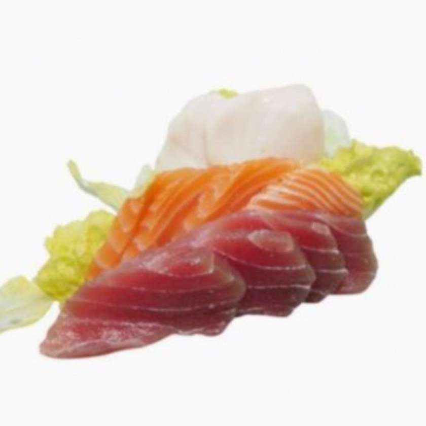 F8. Sashimi Mix (12 Pieces)