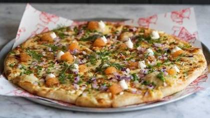 Pizza Tolv - Löjrom