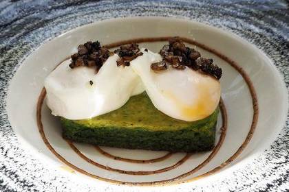 Poached eggs with Transylvanian truffles vinaigrette and spinach