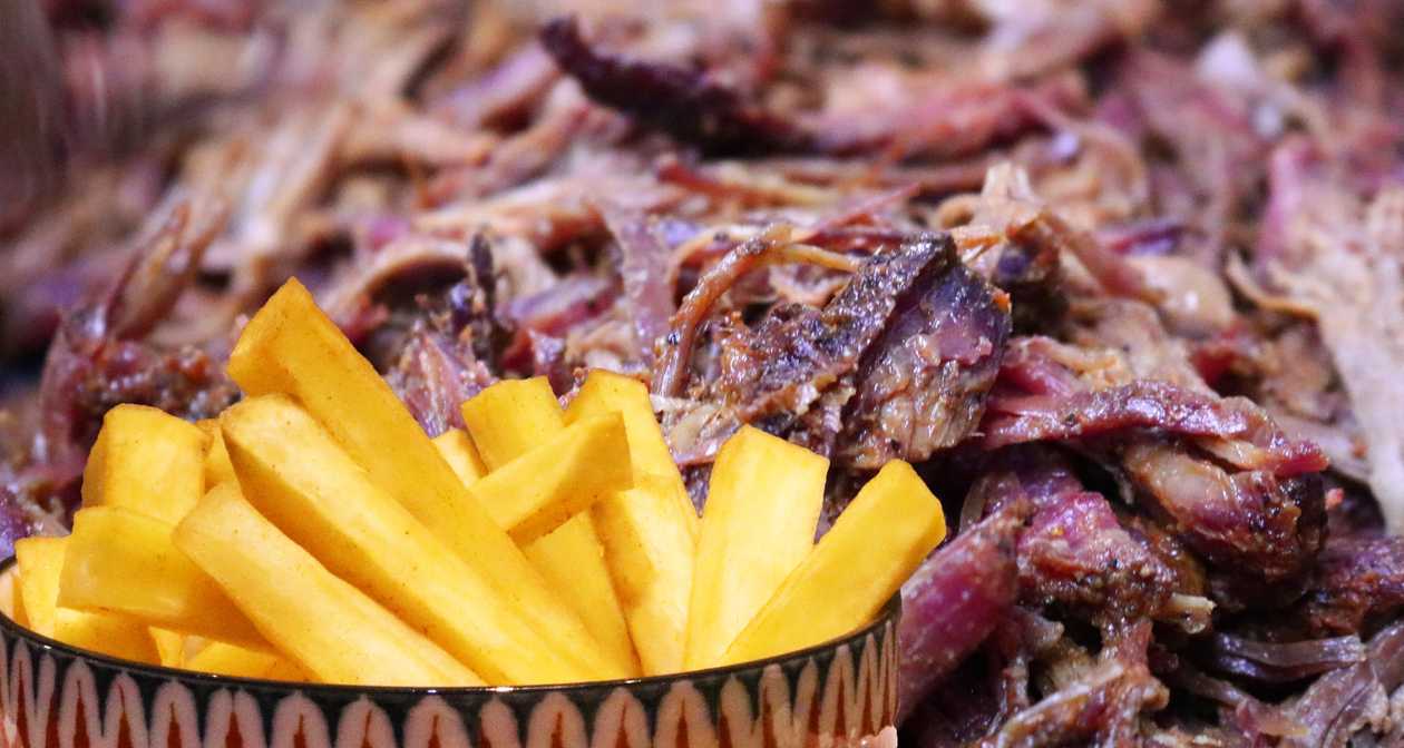 Yam Chips and Grilled Beef