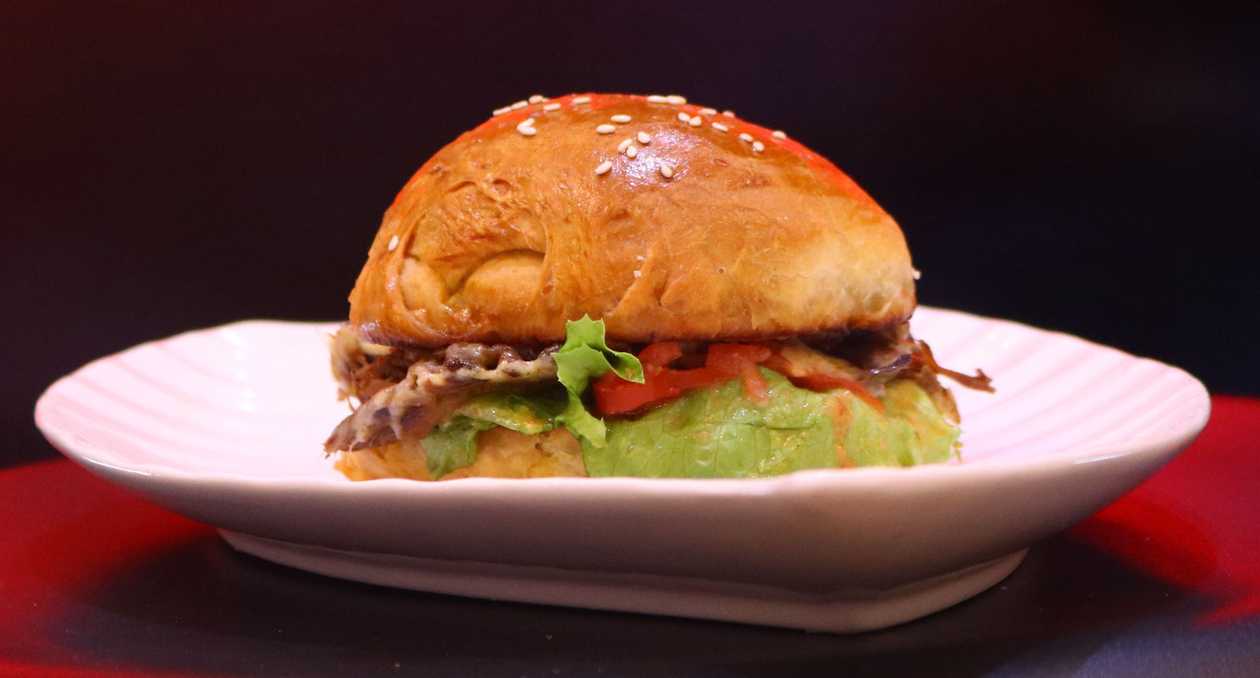 Shredded Beef Burger