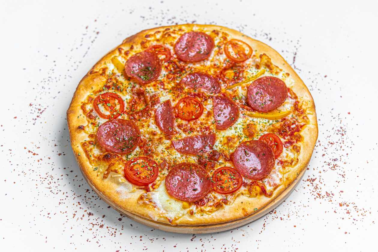 Salami Pizza