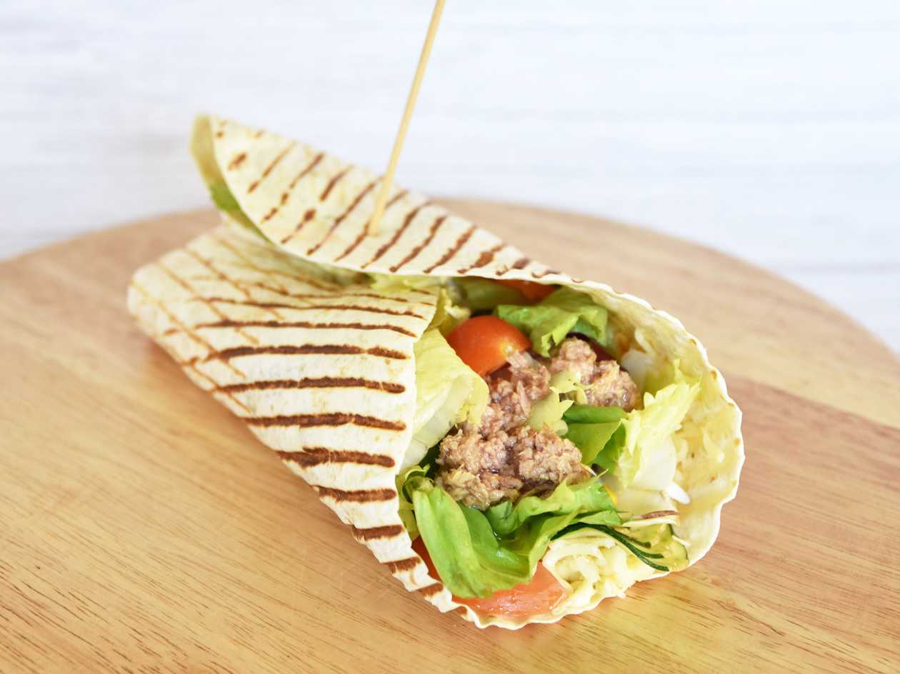 Tuna tortilla with cheese