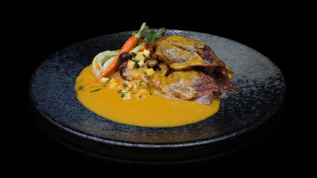 Mango curry with duck