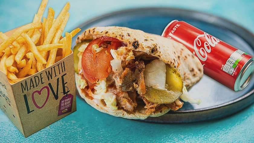 Doner Pita Kebab + Fries + Drink