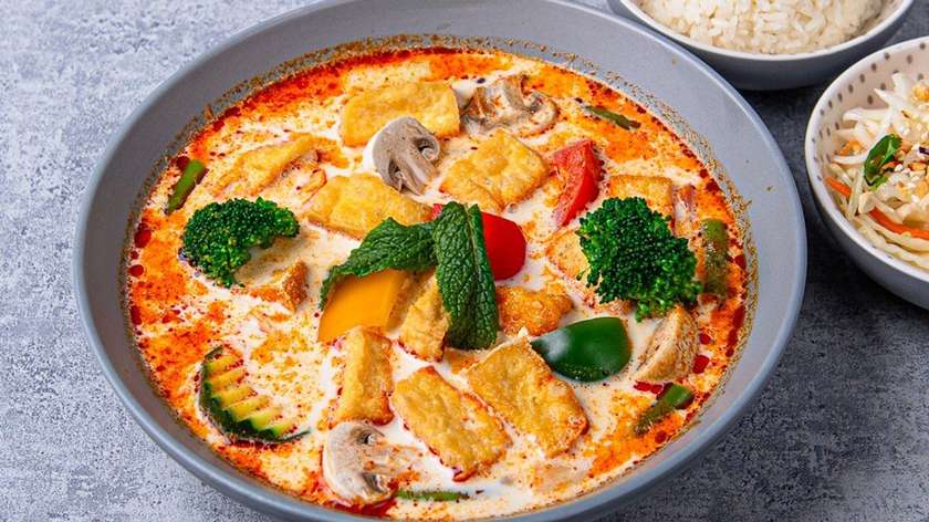 Tofu w czerwonym curry 🌶🌶🌶