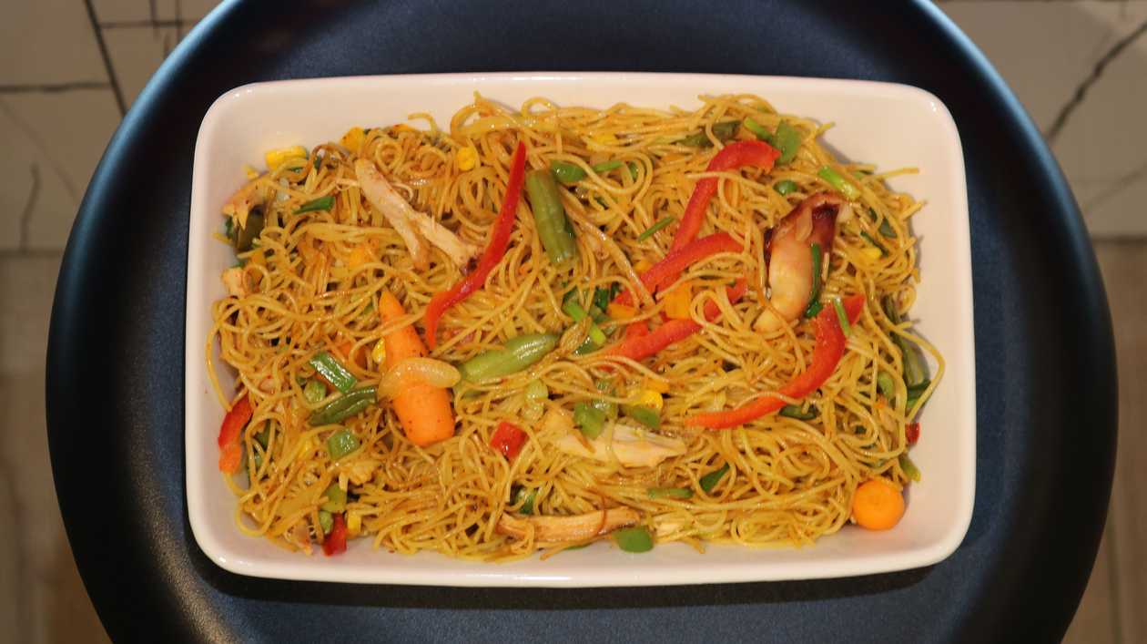 Rich Stir Fry Spaghetti and Chicken