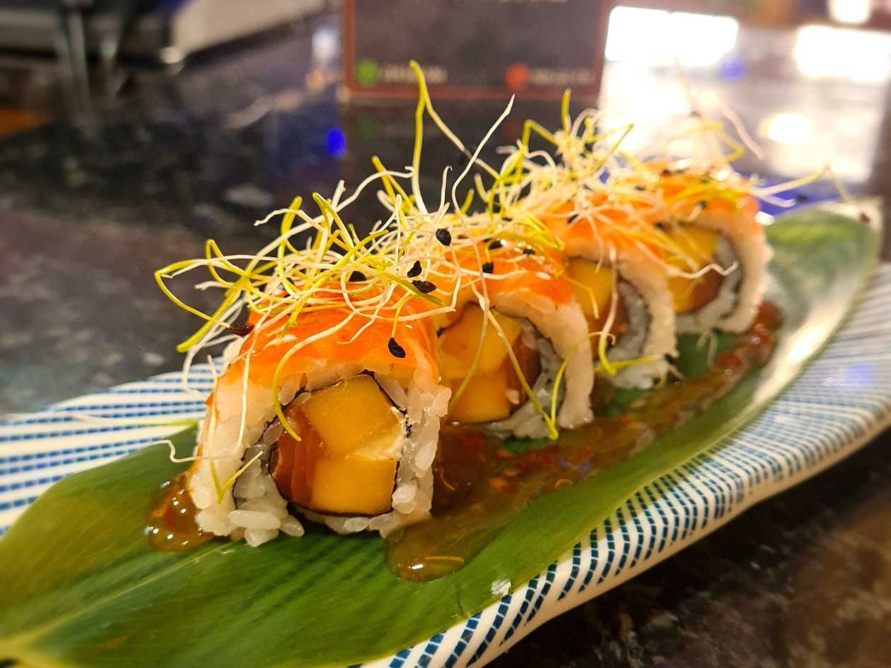 Sweet Sauce Uramaki - 4 Pieces