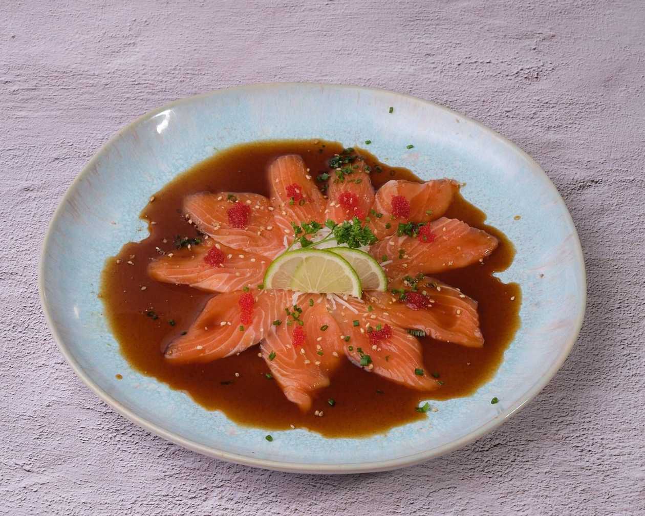 Carpaccio de Salmão Trufado