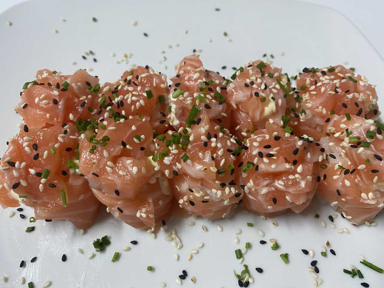 T32-Gunkan Salmão (10pcs)