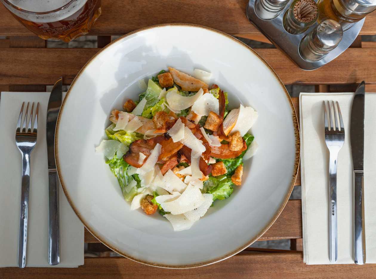 Insalata Cesar con il pollo