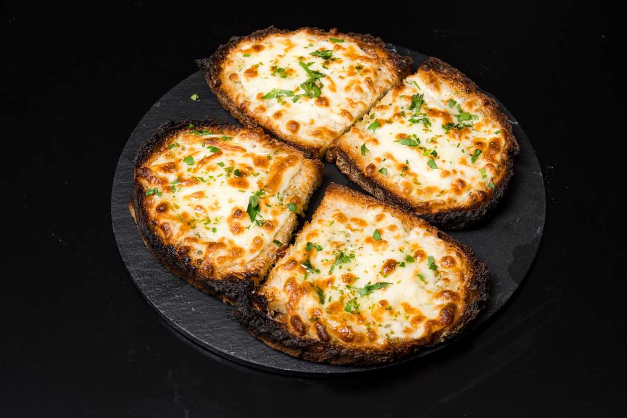 Cheesy Garlic Bread