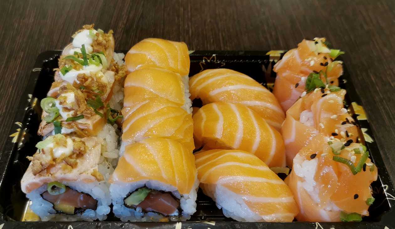 T51- sushi salmao misto