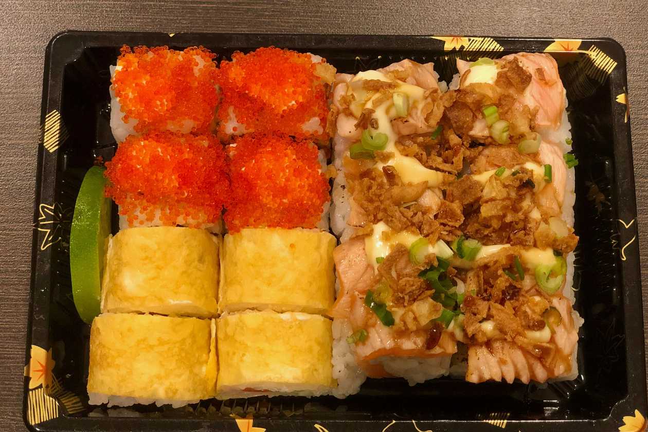 T55-sushi misto