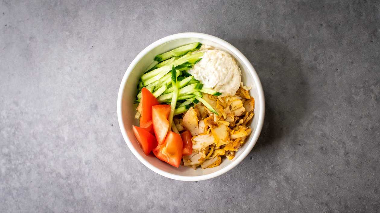 Kid's bowl with lemon chicken