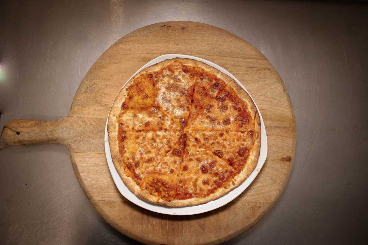 Margherita pizza