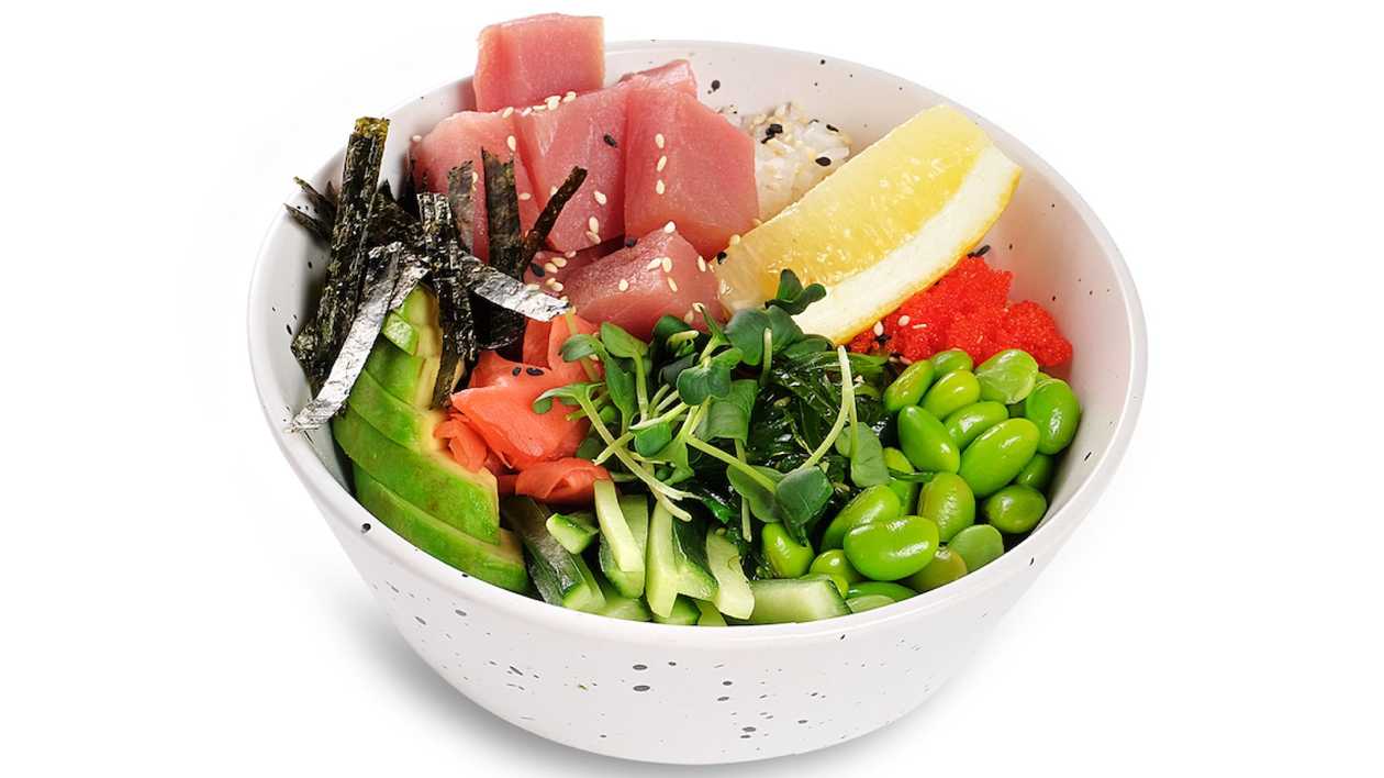 Poke bowl with tuna