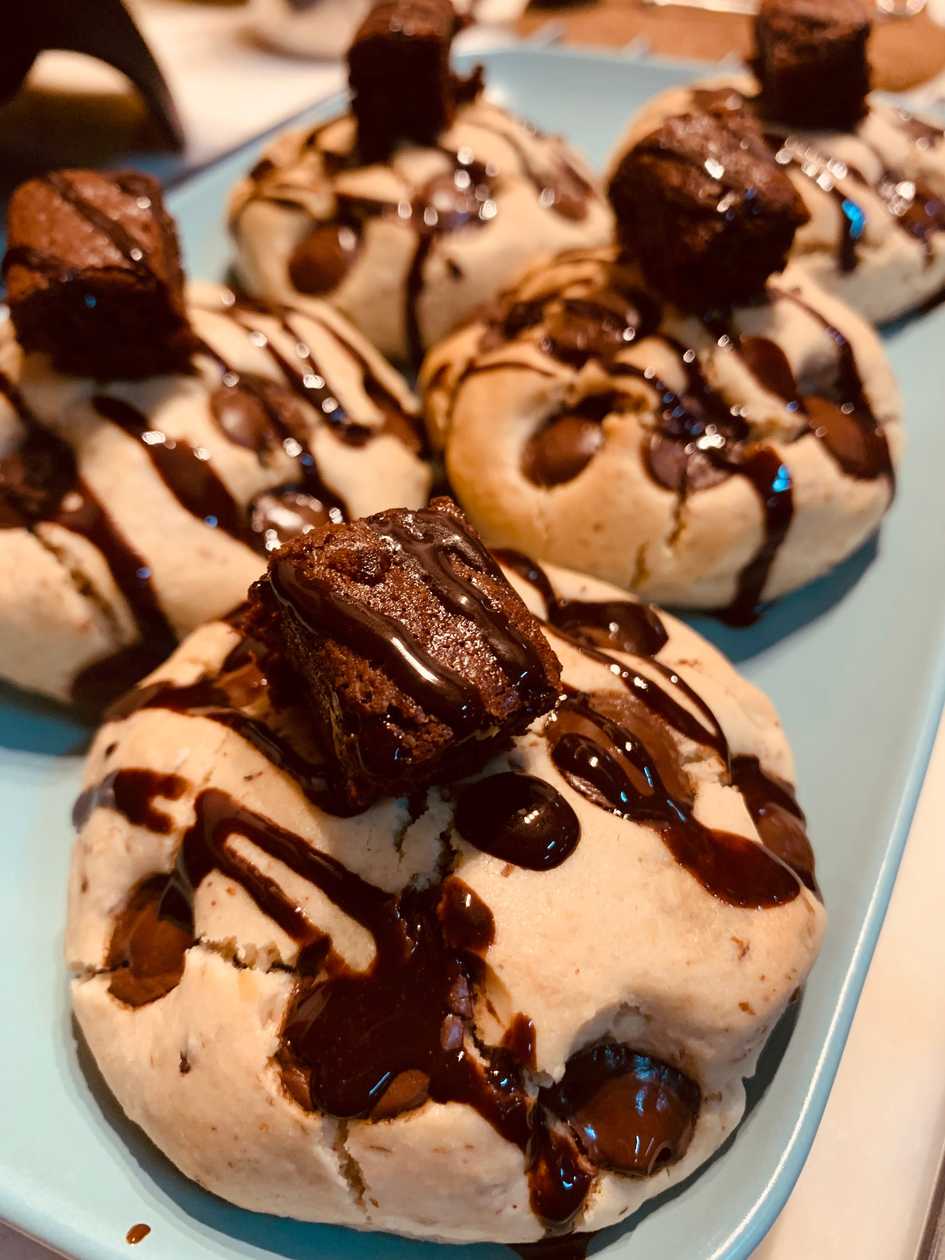 Damn Good Vegan & Gluten-Free Vanilla Brownie Cookie (Single)