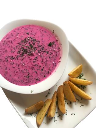 Šaltibarščiai soup with hot potatoes