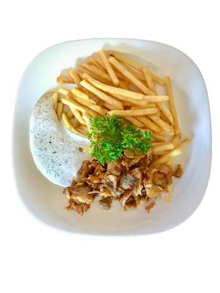 French fries with chicken and sauce